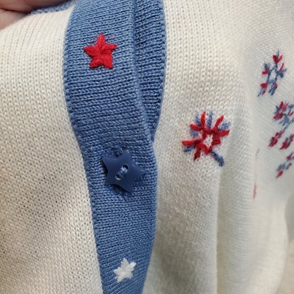 Christopher‎ & Banks Ivory Blue Red Patriotic Embroidered Short Sleeve Blouse S - Picture 2 of 9